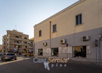 Zona - Shop via Lecce, Gallipoli - photo 3