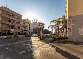 Zona - Shop via Lecce, Gallipoli - photo 7