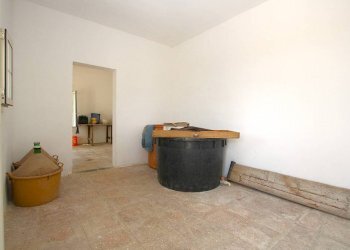 Cantina - Warehouse SP223, Gallipoli - photo 12