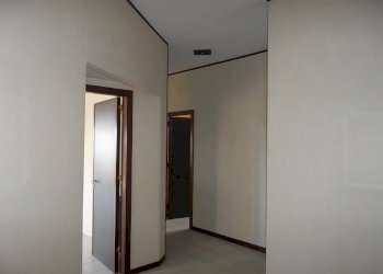 Corridoio - Apartment viale Italia, Matino - photo 3