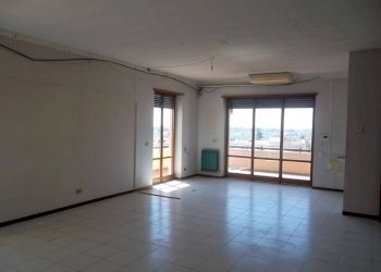 Stanza non arredata - Appartamento viale Italia, Matino - foto 4