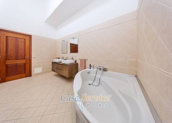 Bagno - Appartamento via Guglielmo Marconi, Matino - foto 22
