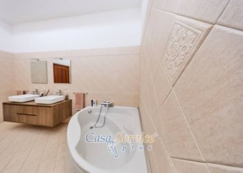Bagno - Appartamento via Guglielmo Marconi, Matino - foto 23