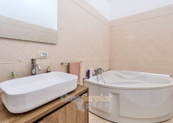 Bagno - Appartamento via Guglielmo Marconi, Matino - foto 25