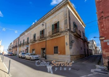 Facciata - Stable - Palace via Vittorio Emanuele, Supersano - photo 1