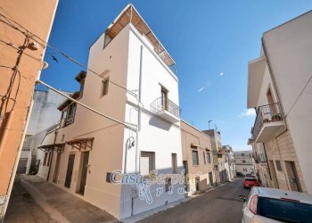 Facciata - Three-room apartment via Bologna, Matino - photo 15