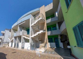 Facciata - Four-room apartment via delle Robinie, Gallipoli - photo 23