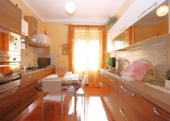 Cucina - Quadrilocale via Don Giovanni Minzoni, Matino - foto 6