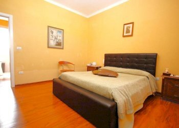 Camera da letto - Quadrilocale via Don Giovanni Minzoni, Matino - foto 16