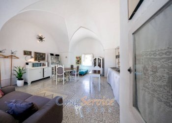 Salone - Trilocale via Immacolata, Matino - foto 1