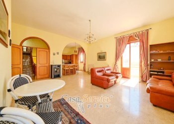 Salone - Casa indipendente via Savona, Matino - foto 2
