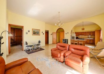 Salone - Casa indipendente via Savona, Matino - foto 4
