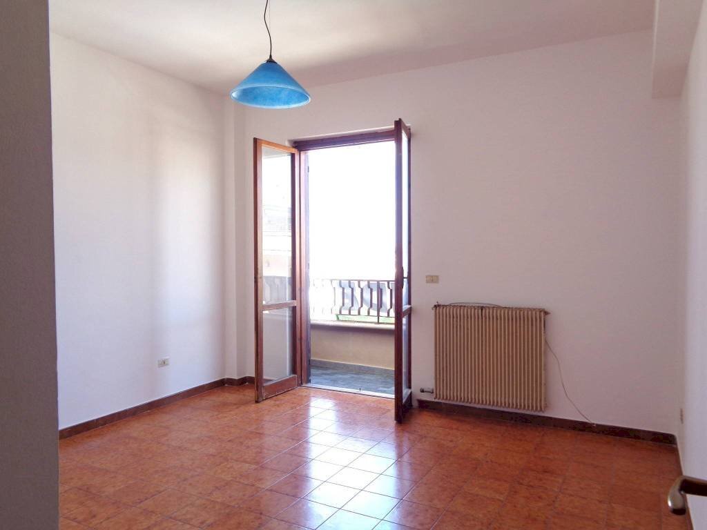 Camera da letto - Quadrilocale via Estramurale di Levante, Matino - foto 3