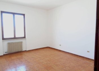 Camera da letto - Quadrilocale via Estramurale di Levante, Matino - foto 18