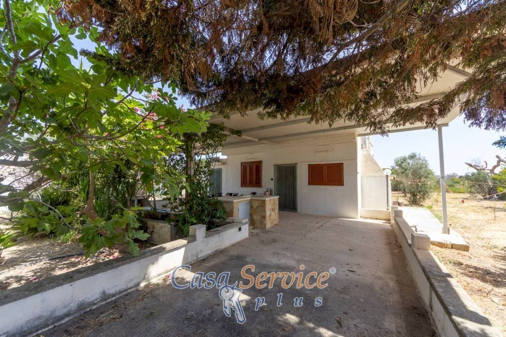 Villa SP223, Matino - photo 1