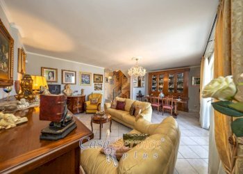 Salone - Villa via Brindisi, Casarano - photo 1