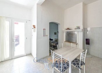 Cucina - Casa indipendente via Santa Cecilia, Matino - foto 10