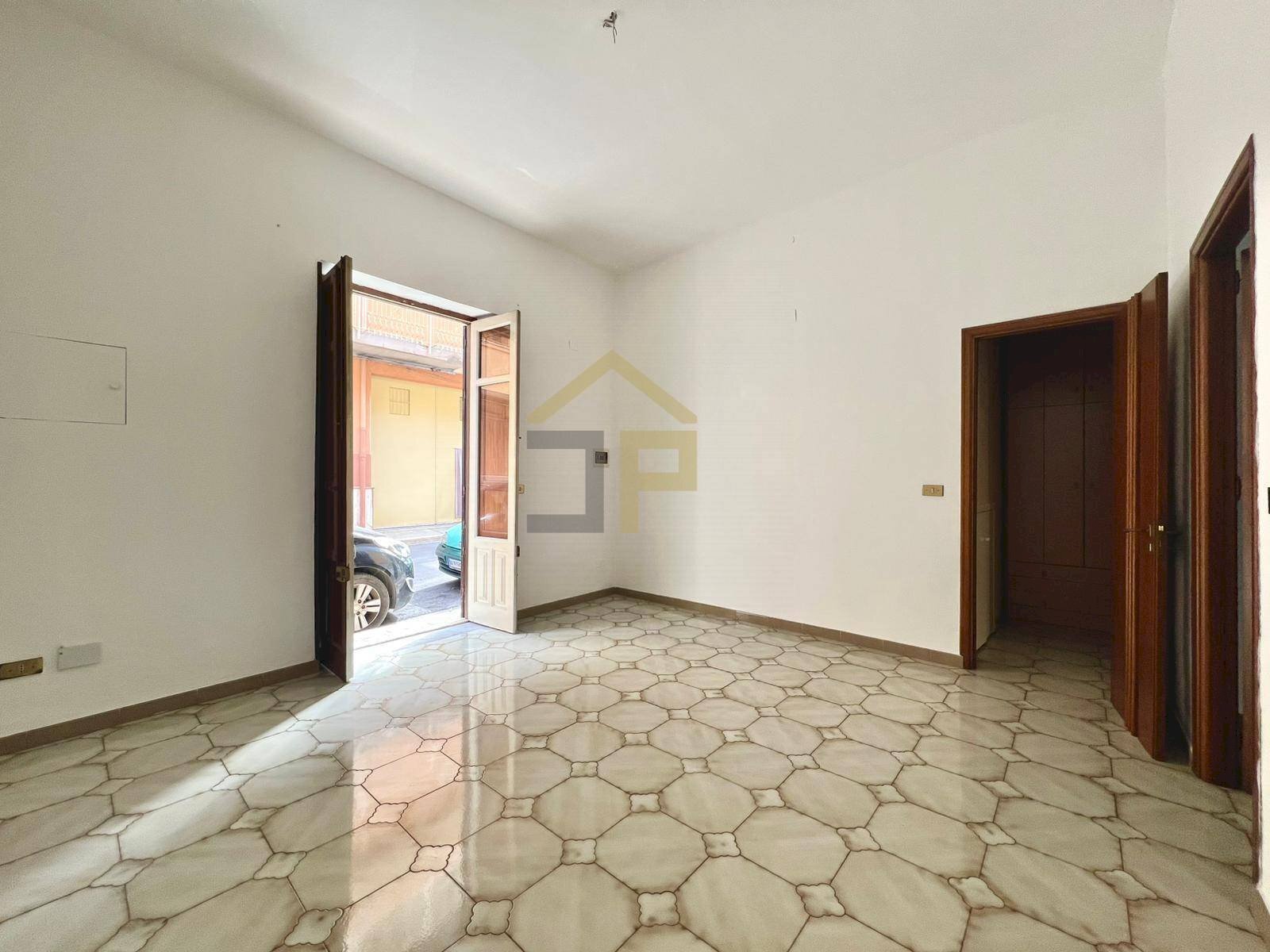 Foto 1 - Trilocale Via San Pietro
 
17, Villabate - foto 1