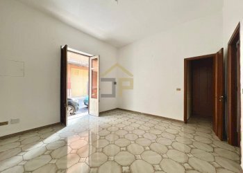 Foto 1 - Trilocale Via San Pietro
 
17, Villabate - foto 1