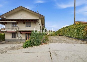 Facciata - Villa strada Casale, 13, Moncalvo - photo 9