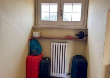 Cabina armadio - Villa via Fratelli Cervi, Travacò Siccomario - photo 32