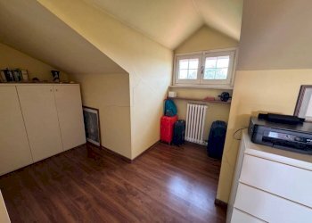 Cabina armadio - Villa via Fratelli Cervi, Travacò Siccomario - photo 33