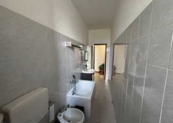 Bagno - Bilocale via Torino, 4, Gallarate - foto 10
