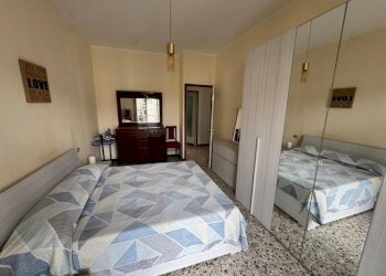 Camera da letto - Bilocale via Torino, 4, Gallarate - foto 12