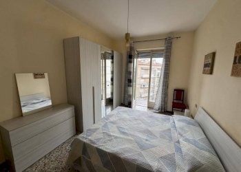 Camera da letto - Bilocale via Torino, 4, Gallarate - foto 13
