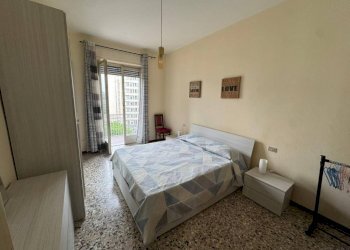 Camera da letto - Bilocale via Torino, 4, Gallarate - foto 20