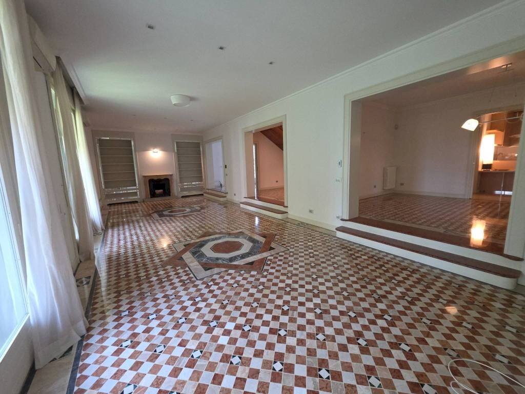 Interno palazzo - Apartment via Bellinzona, Bologna (neighborhood Colli) - photo 2
