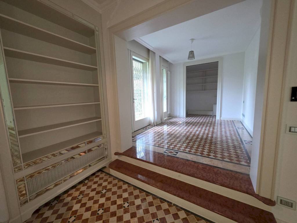 Interno palazzo - Apartment via Bellinzona, Bologna (neighborhood Colli) - photo 3