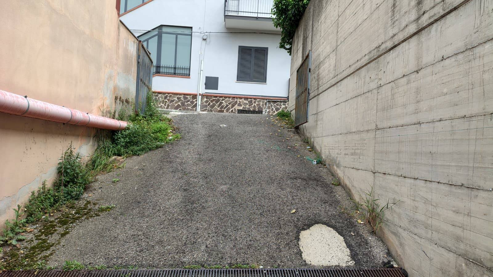 Foto 1 - Box Via Perosi
 
3, Acerra - photo 1