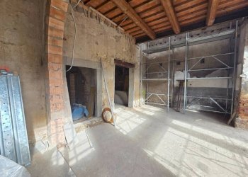 Magazzino - Terraced Villa via San Lorenzo, Signa - photo 6