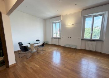 Salone - Three-room apartment via Zara, 23, Genova (neighborhood Albaro) - photo 6
