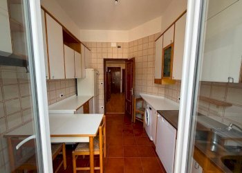 Cucina - Three-room apartment via Zara, 23, Genova (neighborhood Albaro) - photo 12