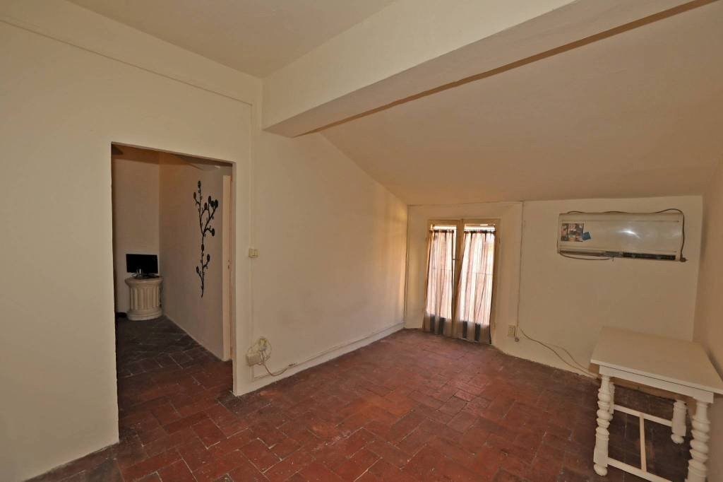 Soggiorno - Quadrilocale via Castiglione, Bologna (zona Centro Storico) - foto 2