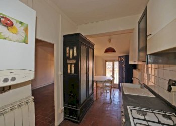 Cucina - Quadrilocale via Castiglione, Bologna (zona Centro Storico) - foto 4