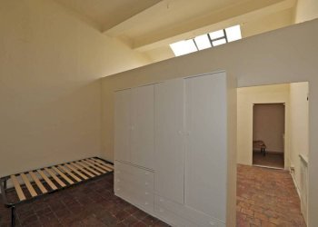 Camera da letto - Quadrilocale via Castiglione, Bologna (zona Centro Storico) - foto 10
