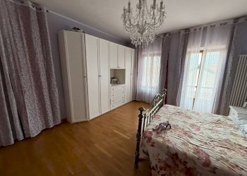 Camera da letto - Casa indipendente Levone - foto 31