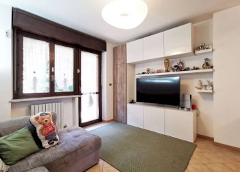 Salone - Trilocale via Timoteo Riboli, 12, Torino (zona Mirafiori Sud) - foto 1