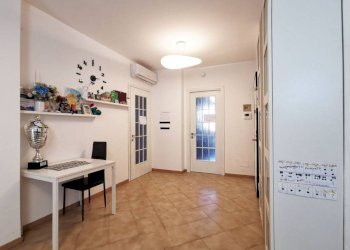 Ingresso - Trilocale via Timoteo Riboli, 12, Torino (zona Mirafiori Sud) - foto 13