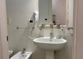 Bagno - Monolocale via Pasquale Tola, 42, Roma - foto 10