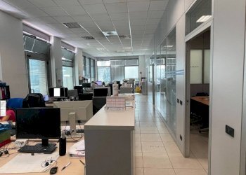 Ufficio - Office strada del Drosso, 33, Torino (neighborhood Mirafiori Sud) - photo 3