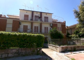 Facciata - Three-room apartment viale Acqua Marina, Anzio - photo 2