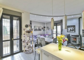 Salone - Trilocale via Edmondo De Amicis, 23, Giussano - foto 1