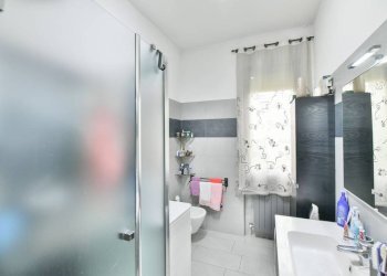 Bagno - Trilocale via Edmondo De Amicis, 23, Giussano - foto 20
