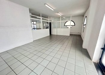 Magazzino - Negozio via Giuseppe Capaldi, 35, Bari - foto 8