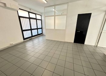 Ufficio - Negozio via Giuseppe Capaldi, 35, Bari - foto 9