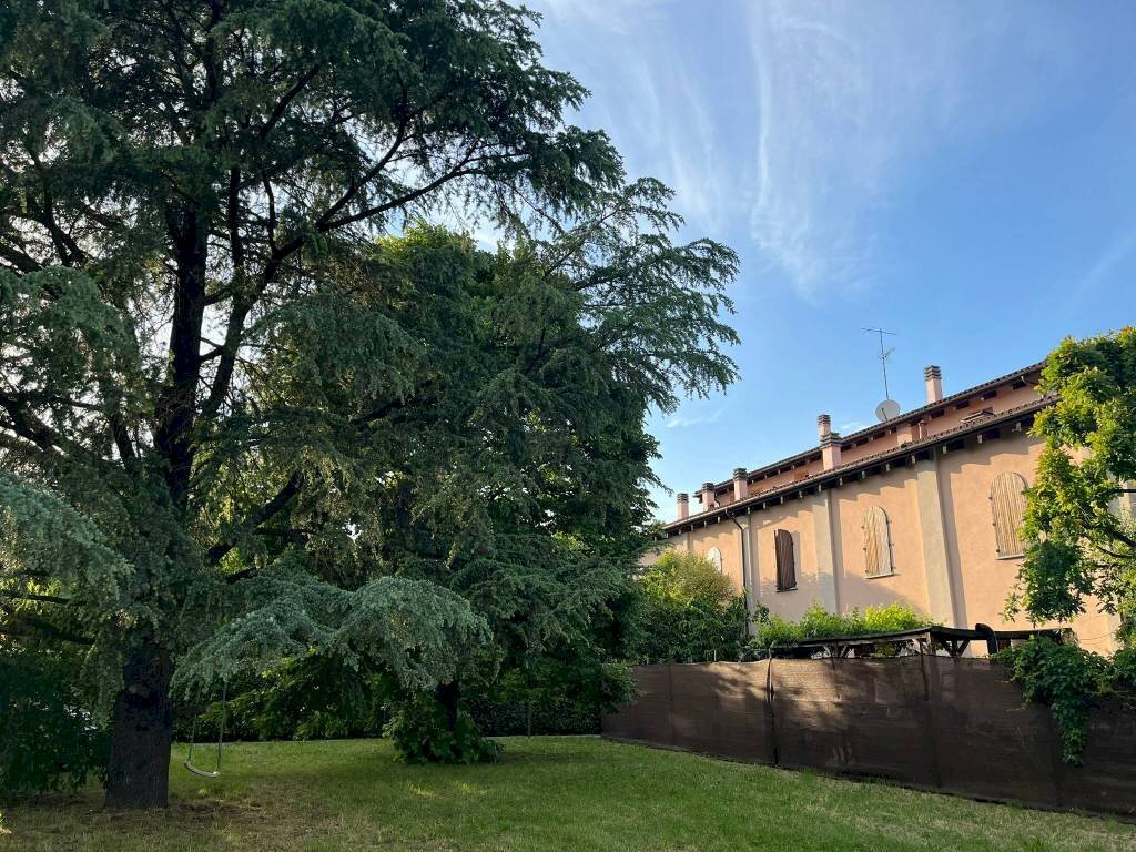 Facciata - Four-room apartment via Punta, Bologna (neighborhood Borgo Panigale) - photo 1